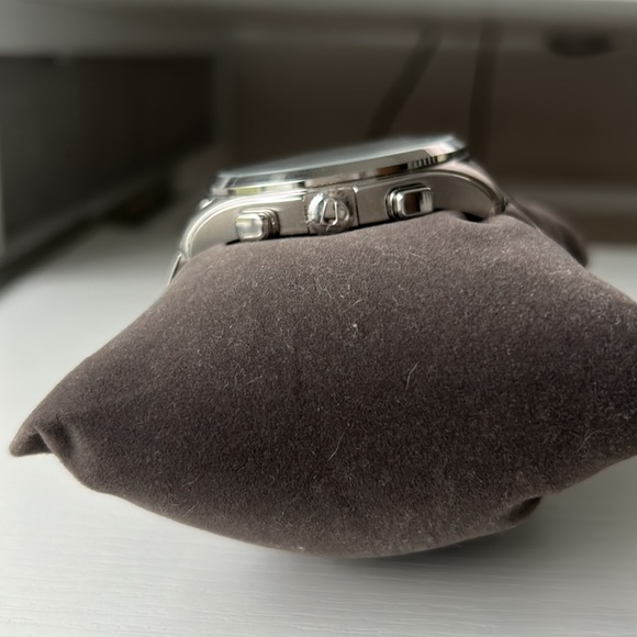 Bulova Men’s Classic Wilton 6-Hand Chronograph Quartz (BRAND NEW - Never Worn) - Picture 3 of 6